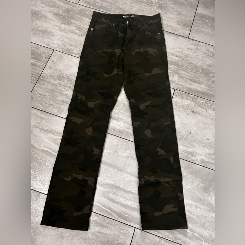 Old Navy boys Camo green pants size 14 built in flex karate slim never used